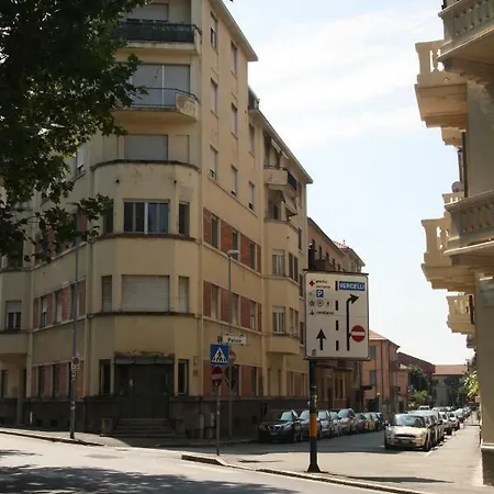 Davide & Mary Friendly House *